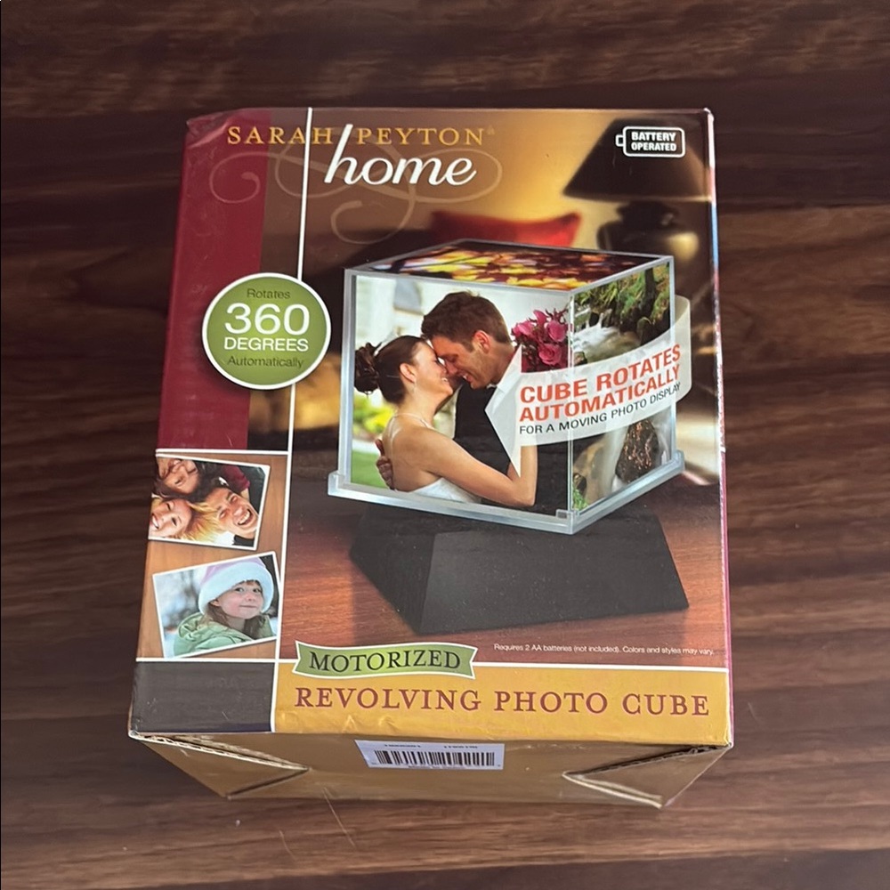 Home Motorized Revolving Photo Cube - Black